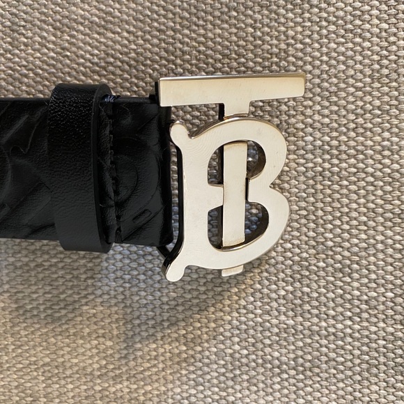 100% Authentic Men Burberry Belt - Picture 3 of 7